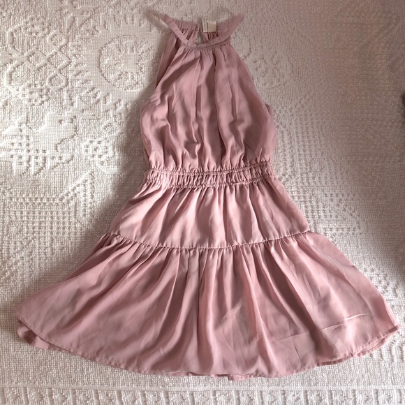 Dresses & Skirts - Blush Pink Dress